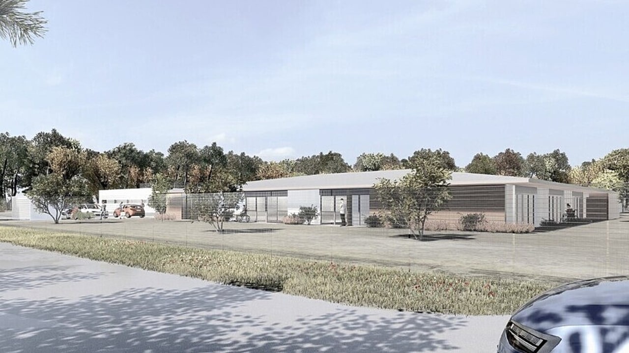 Des circulations adaptées aux fauteuils sont prévues tant à l'intérieur du bâtiment qu'à l'extérieur dans l'espace paysager. (Philippe Turcey)