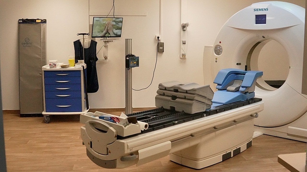 Propriétaire des murs du centre public de cancérologie Anne-d'Autriche, l'hôpital de Poissy-Saint-Germain y exploite deux accélérateurs de radiothérapie. (CHIPS)