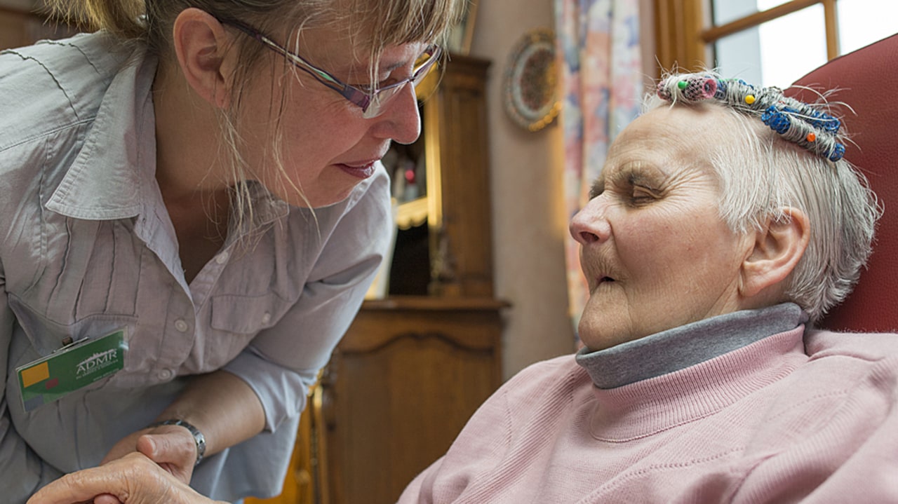 La proposition de loi prévoyait des revalorisations pour les plus bas salaires qui n'ont pas été conservées. (Astier/BSIP)