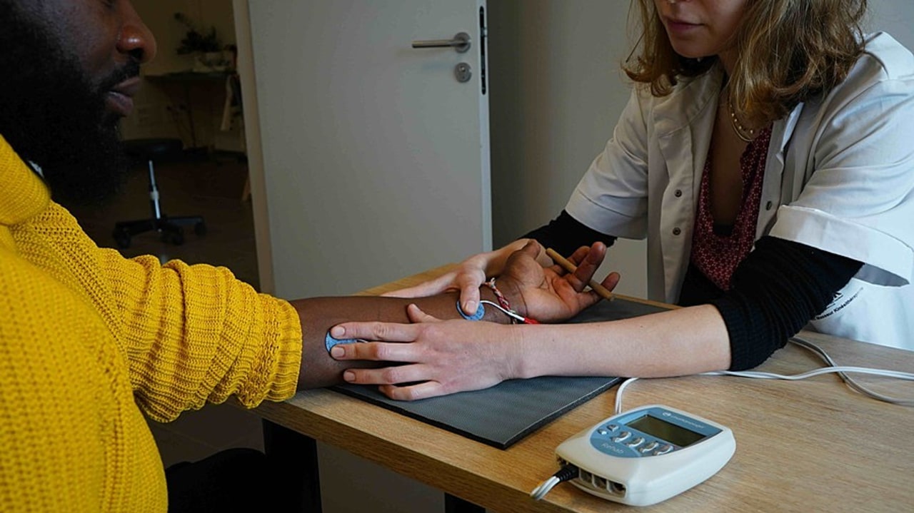 110 000 kinésithérapeutes en exercice représentent une force stratégique, selon Pascale Mathieu, présidente de l'ordre des kinésithérapeutes à la séance des vœux. (Trémélet/Image Point Fr/BSIP)