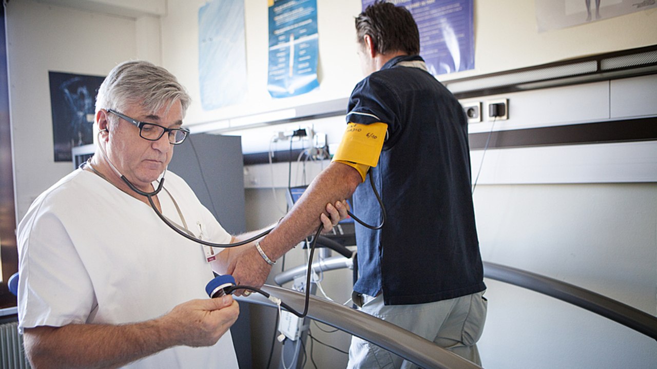 D'ici 2035, un quart de la population française pourrait se retrouver en affection longue durée, ce qui consommerait les trois quarts des ressources de l'assurance maladie. (Amélie Benoist/Image Point FR/BSIP)