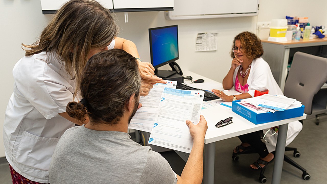 Dans le cadre de la transformation de l'offre médico-sociale, il est préconisé de passer à une logique d'offre de services coordonnés. L'Anap dévoile ses conseils pour la mettre en place. (A. Noor/Image Point FR/BSIP)