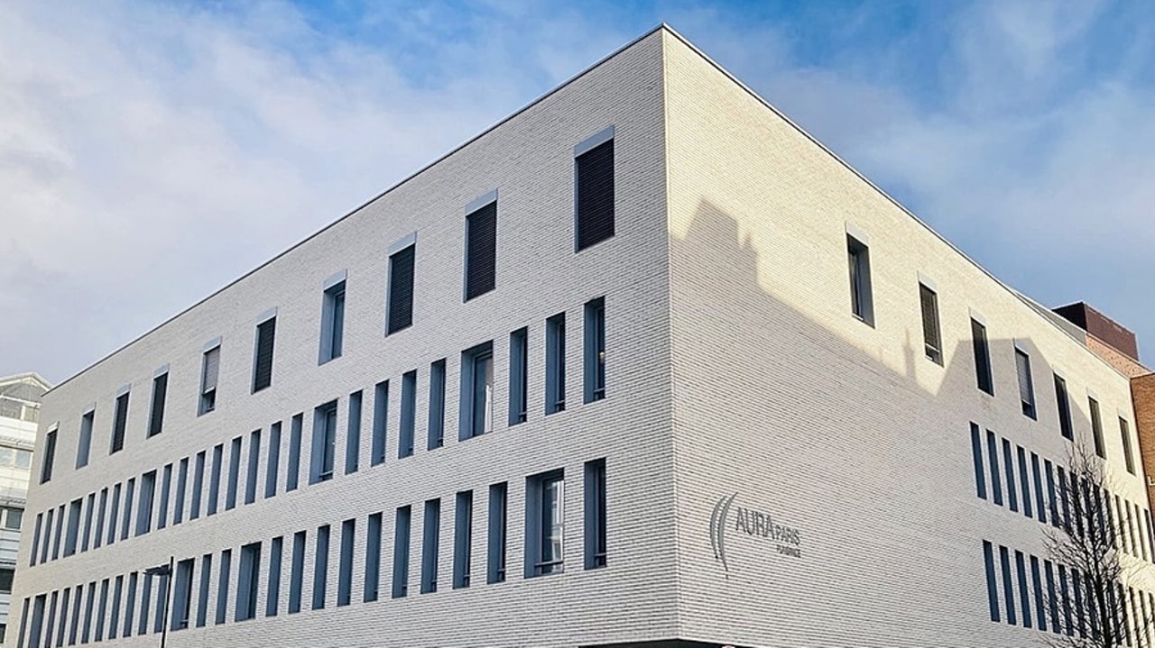 L'Aura Paris emploi environ 500 salariés pour près de 1 200 patients dialysés. À sa tête désormais pour tenter de mener à bien l'opération redressement : Jean-Michel Le Conte et Christian Nicolas. (Aura Paris)