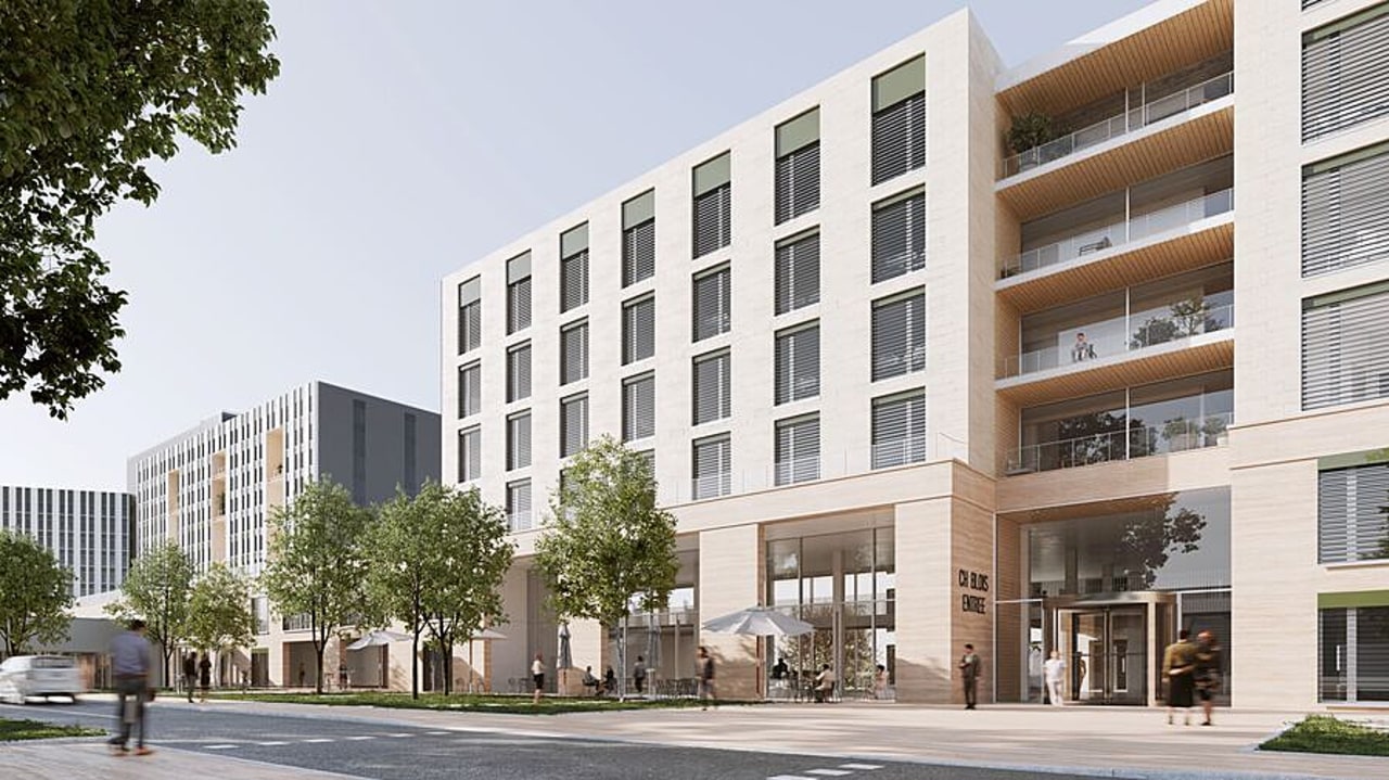 L'extension au bâtiment principal dans le prolongement du bâtiment principal, qui accueillera les services de spécialités de médecine et de chirurgie, sera construite à partir de 2029. (Brunet Saunier architecture)