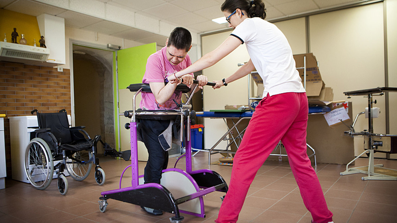 Le rôle du référent activité physiques et sportives est de faire connaître l'offre proposée au sein de l'établissement et plus si affinités. (Amélie Benoist/Image Point FR/BSIP)
