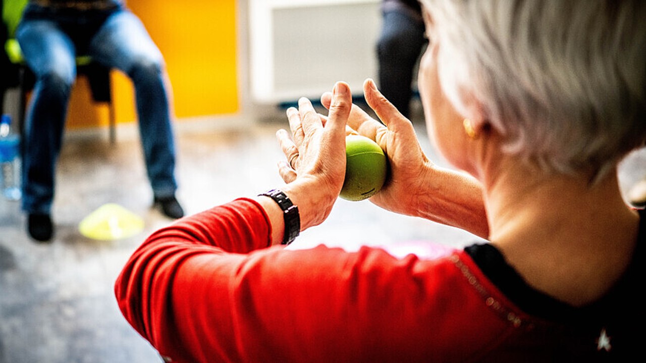 La CNSA a dévoilé sa prochaine feuille de route pour 2026-2030. Elle met l'accent sur la prévention, l'équité à travers les territoires et l'accompagnement des enfants placés en situation de handicap. (Garo/Phanie)