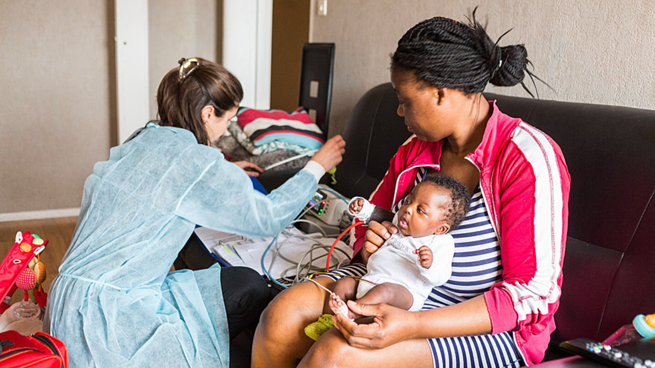 Le moyen le plus efficace de développer l'activité d'HAD en néonatologie, encore trop peu visible, est de renforcer les collaborations avec les services MCO spécialisés. (Burger/Phanie)