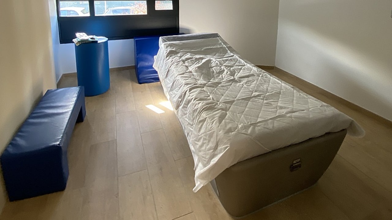 Les chambres d'isolement imposent des contraintes en termes de conception technique et de maintenance. (Caroline Cordier/Hospimedia)