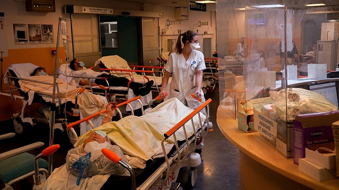 Le contenu de la feuille de route nationale sur l'aval des urgences s'appuiera sur les recommandations de la mission flash lancée l'an dernier et qui doivent être remises le 15 juillet à Stéphanie Rist. L'objectif est de généraliser des pratiques existantes mais à l'application beaucoup trop disparate. (Tremelet/Image Point FR/BSIP)