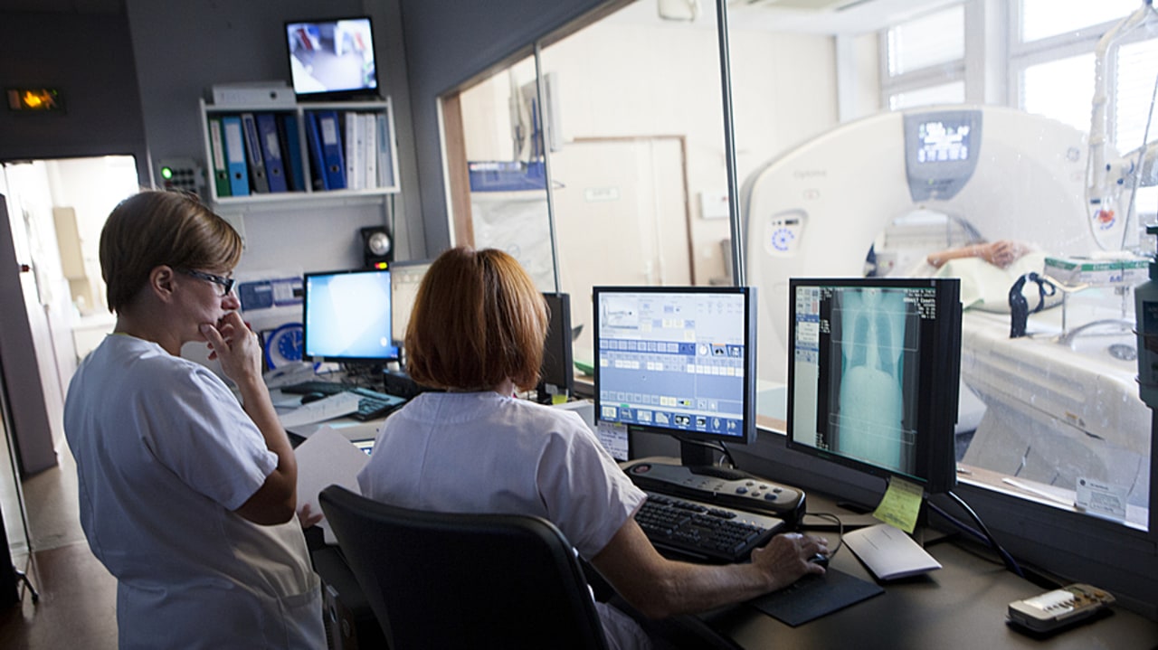 Le tribunal administratif de Besançon a confirmé que la cotation des actes ne relève pas de la responsabilité des manipulateurs en électroradiologie médicale puisqu'elle engage une responsabilité médicale. (Amélie Benoist/Image Point FR/BSIP)