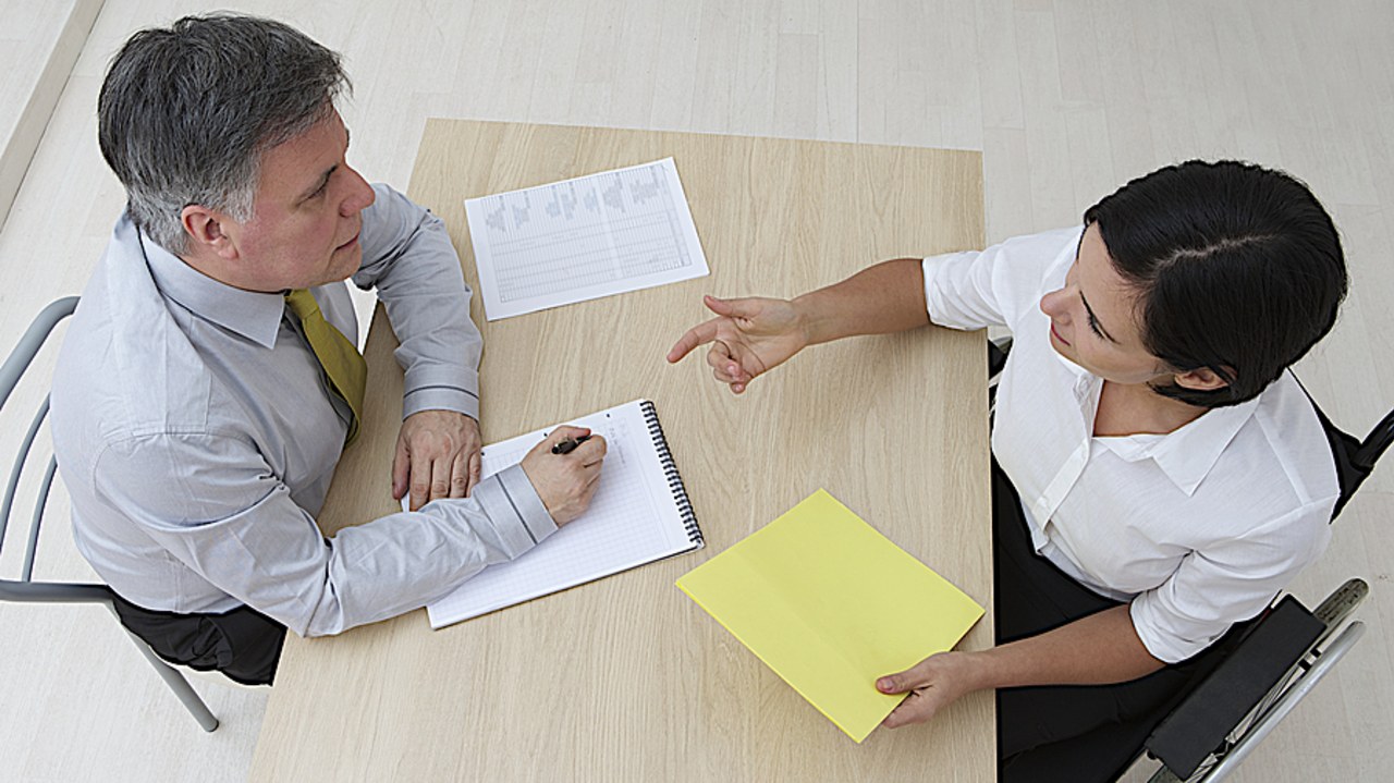 À l'occasion des journées nationales de l'emploi accompagné, la question a été posée de savoir s'il faut ou non faire évoluer ce dispositif et, si oui, comment. (Chassenet/BSIP)