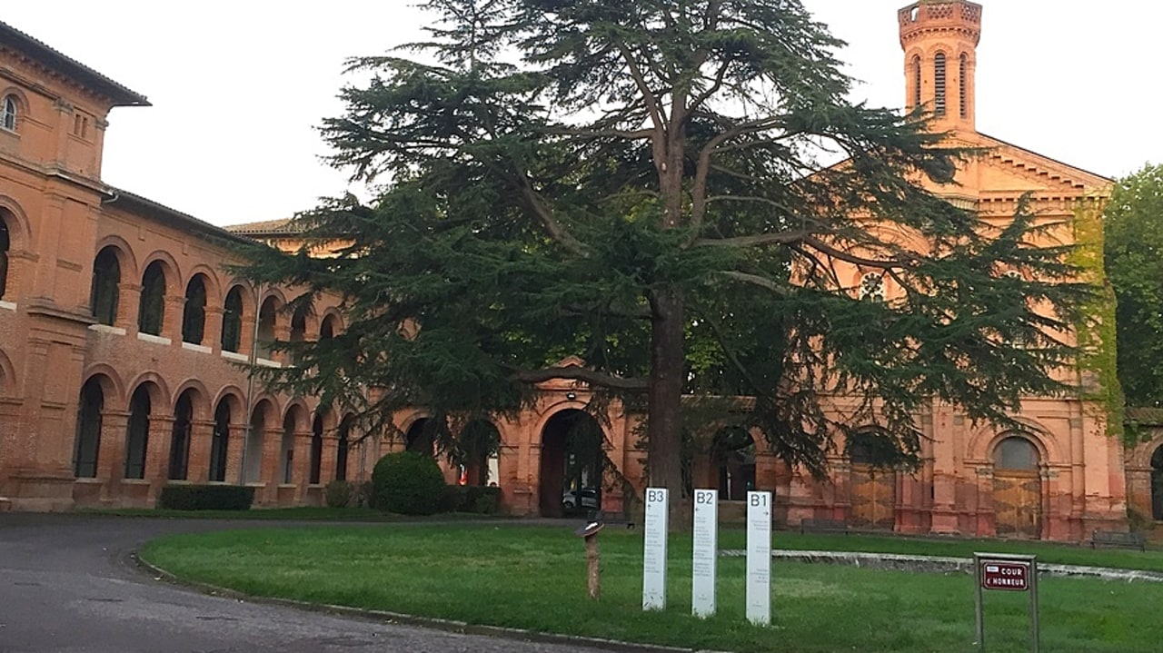 Le point d'étape sur la refondation de la psychiatrie en Haute-Garonne inclut les actions liées à "la transformation" du CH Gérard-Marchant à Toulouse. L'établissement avait dû lancer son plan d'actions en interne après sa non-certification fin 2024. (Caroline Cordier/Hospimedia)