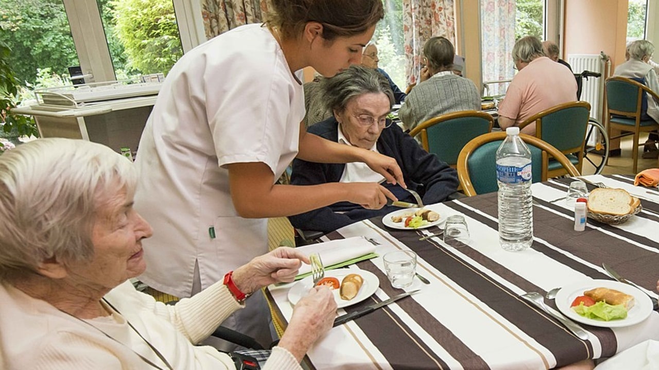 L'association Alim50+ encourage le bien vieillir par l'alimentation avec une prévention à tous les âges u compris en Ehpad. (Astier/BSIP)