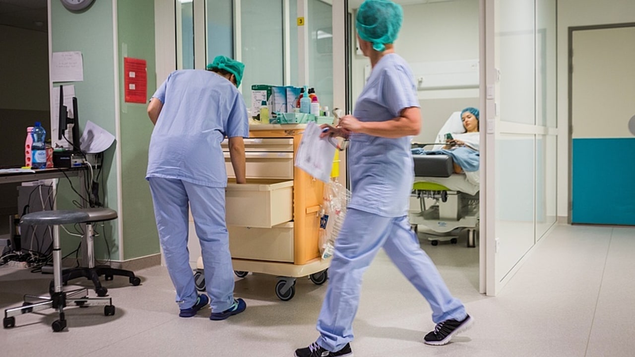 En 2025, la chirurgie ambulatoire affiche un rythme de progression divisé par trois voire plus par rapport aux années d'avant-Covid. Le taux national n'a pris que 0,6 point en un an. (Burger/Phanie)