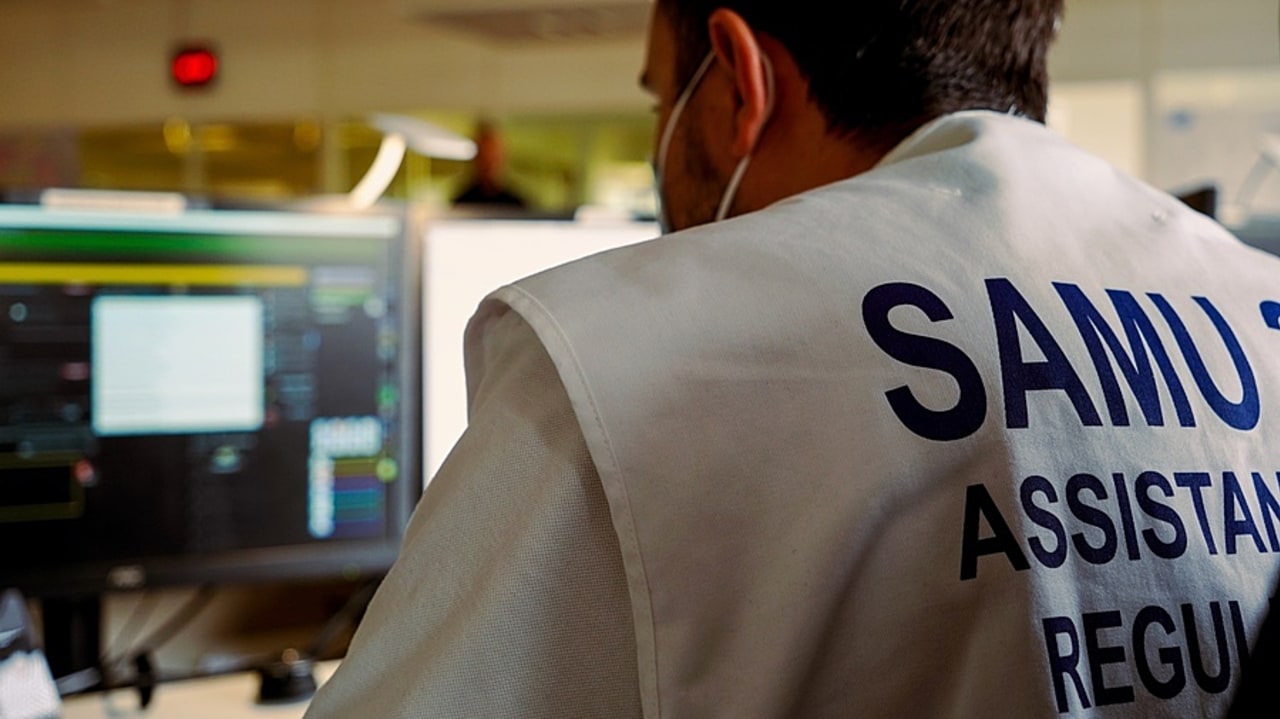 Pour gagner en attractivité et en fidélisation et ainsi sécuriser les effectifs du Samu, les assistants de régulation médicale polynésiens espèrent obtenir en 2027-2028 un véritable statut et cadre d'emploi, en attendant un diplôme pleinement conventionné avec la métropole. (Tremelet/Image point FR/BSIP)