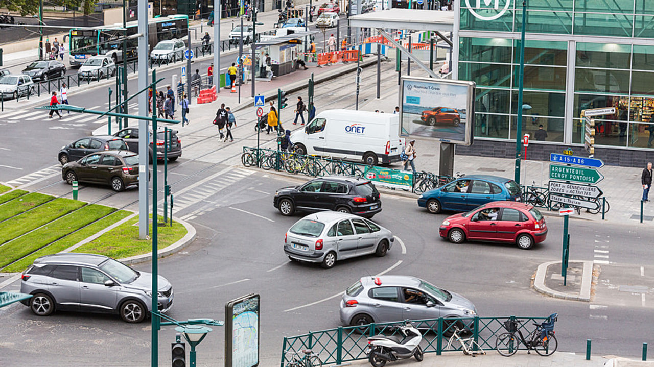 Le questionnaire d'auto-évaluation interroge les habitudes de conduite des professionnels de l'aide à domicile. (Burger/Phanie)