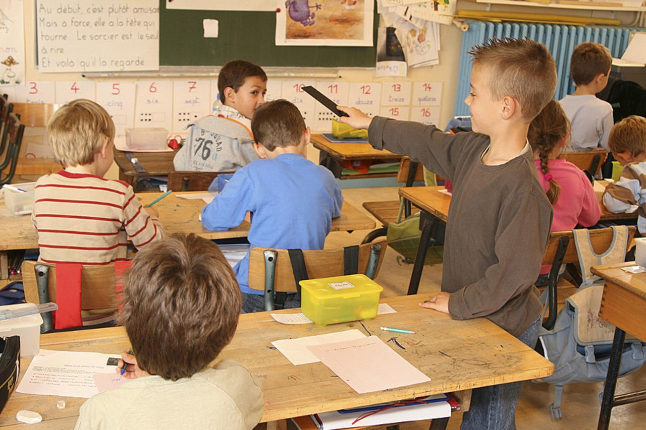 À l'école, les enfants souffrant d'un TDAH ont souvent du mal à rester longtemps assis. (Lemoine/BSIP)