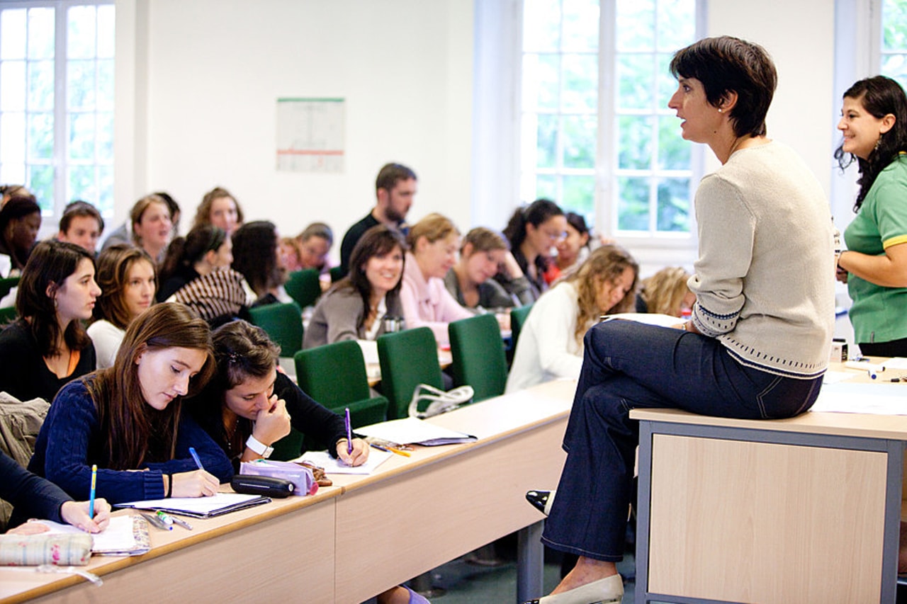 Les fédérations appellent à un pilotage pluriannuel des crédits et des places allouées aux formations sanitaires. (APHP-PSL-Garo/Phanie)