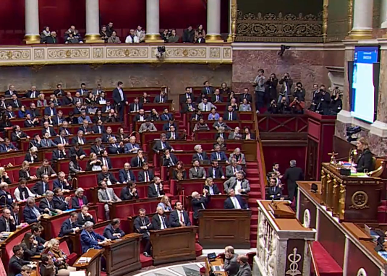 En lecture définitive, les députés ont adopté, à quinze voix près, le projet de loi de financement de la sécurité sociale pour 2026. (Capture d'écran de la retransmission des débats à l'Assemblée nationale)
