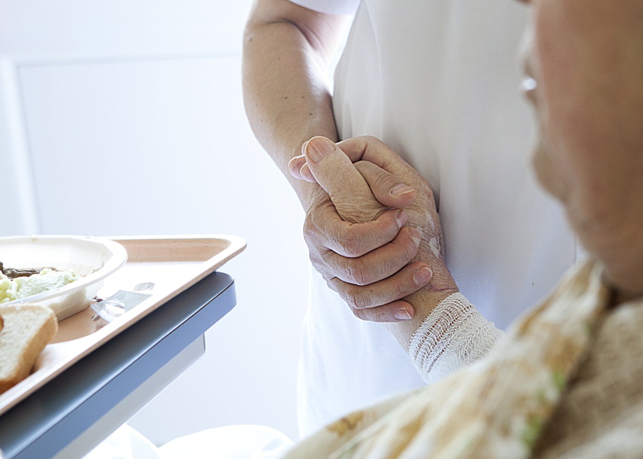 Les maisons d'accompagnement et de soins palliatifs se voient allouer un budget de 5,5 M€ au titre de la première phase de leur déploiement. (Amélie Benoist/Image Point FR/BSIP)