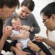La Cour des comptes relève que la couverture vaccinale des nourrissons en France est bonne en comparaison avec d’autres pays développés, en particulier contre la diphtérie,  le tétanos, la poliomyélite, l'hépatite B ou encore les pneumocoques. (Amélie Benoist/Image Point FR/BSIP)