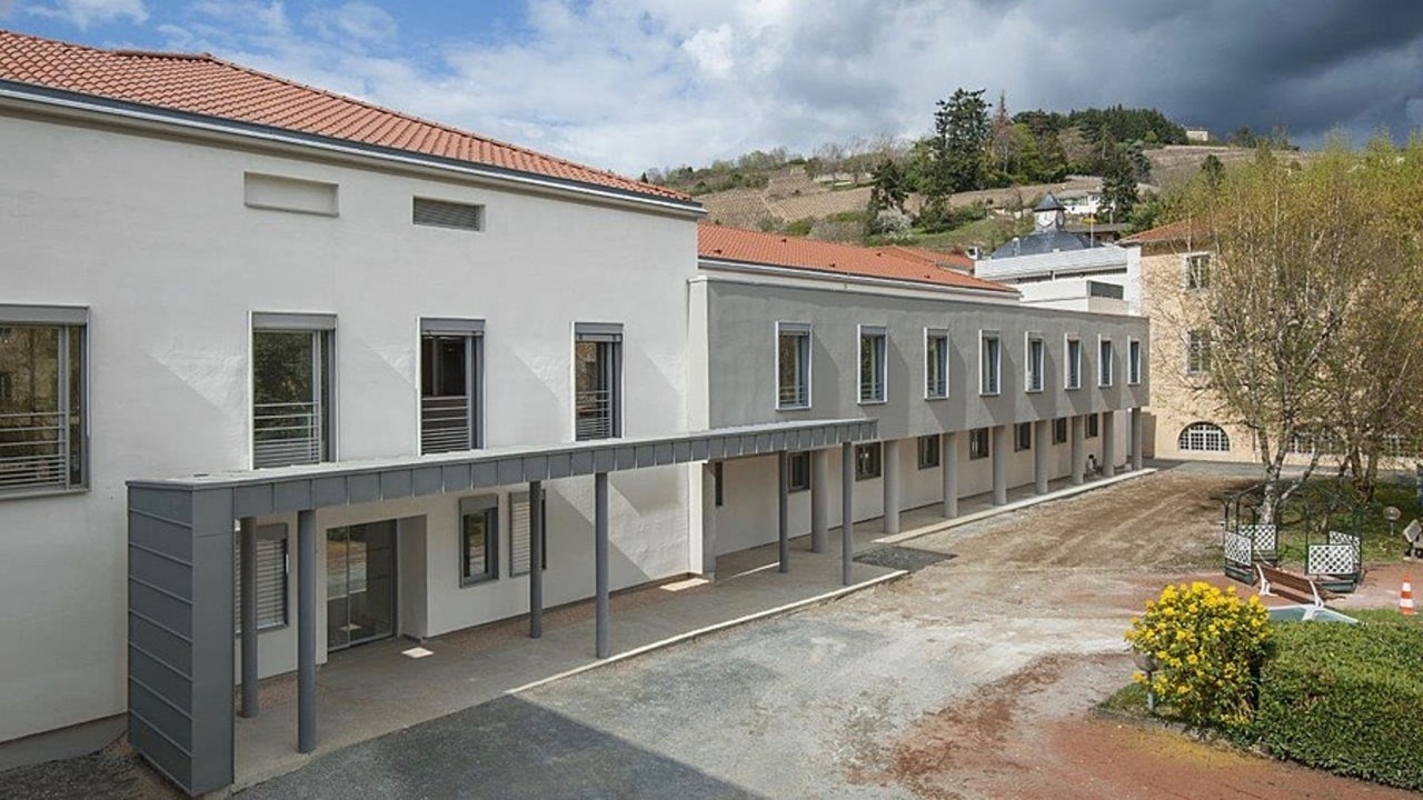 Pour mener à bien son chantier, le CH de Beaujeu a puisé 3,3 M€ sur ses fonds propres, dont 600 000 € issus de la vente de biens immobiliers provenant de donations.