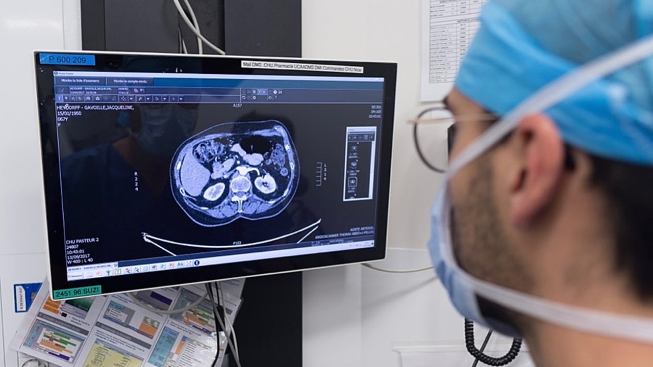Les temps de préparation et de suivi des patients sont insuffisamment pris en compte dans la définition des effectifs médicaux avec, comme corollaire, une charge de travail alourdie.