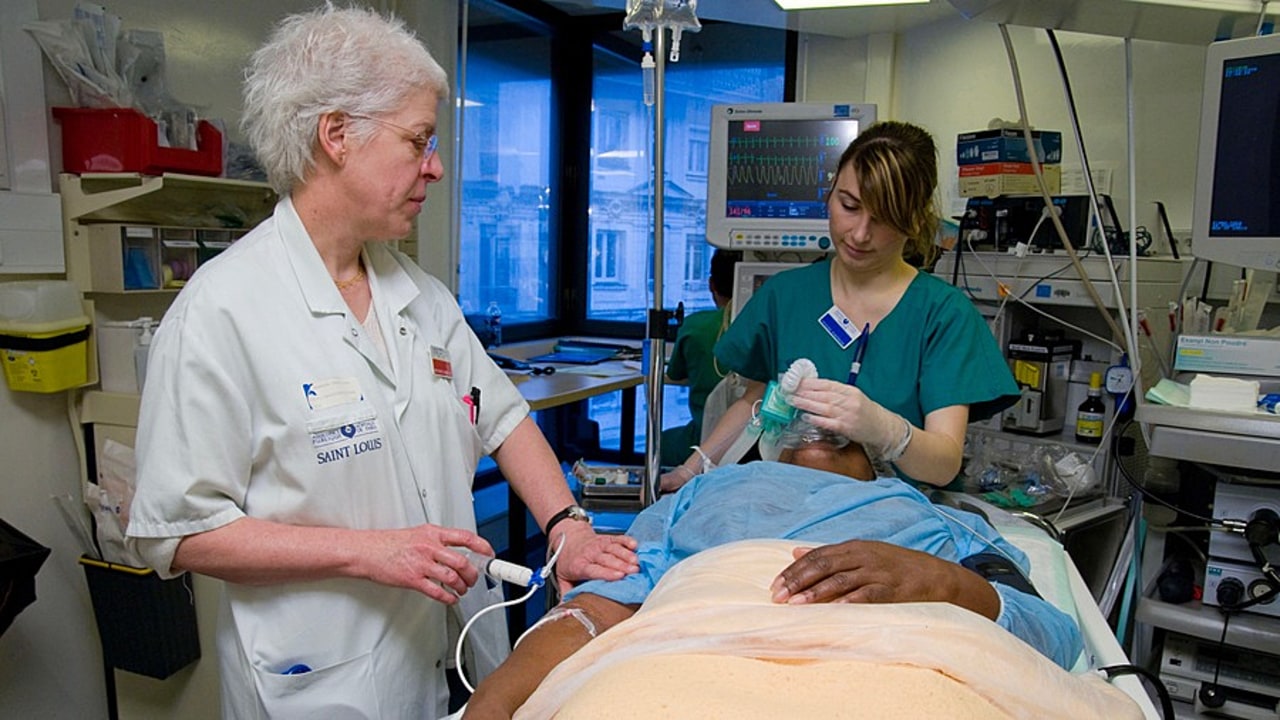 Théoriquement "exceptionnel", le déplafonnement des heures supplémentaires devient souvent en réalité, pénurie en soignants oblige (par exemple en Iade) et comme ici à l'AP-HP, très souvent la norme.