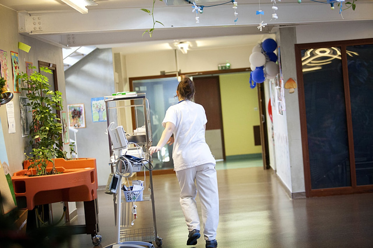 Les ARS sont chargées de mettre en place une cellule dédie aux personnes âgées pour épauler l'ensemble des établissements et services médico-sociaux dans le contexte épidémique.