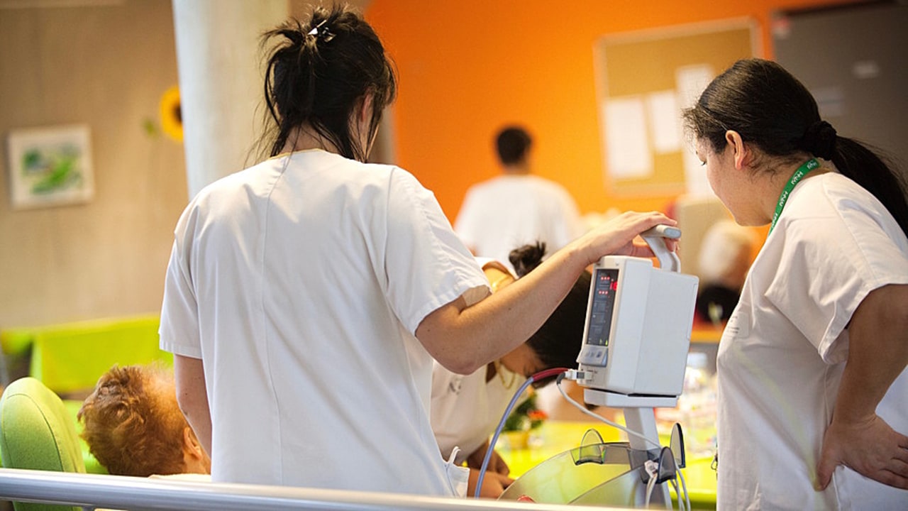 En trois thématiques qui vont de piloter le retour à la normale, gérer "l'après" avec les équipes et tenir compte des enseignements de la crise, la réflexion des élèves de l'EHESP mixe le terrain et la pédagogie. (Amélie Benoist/BSIP)