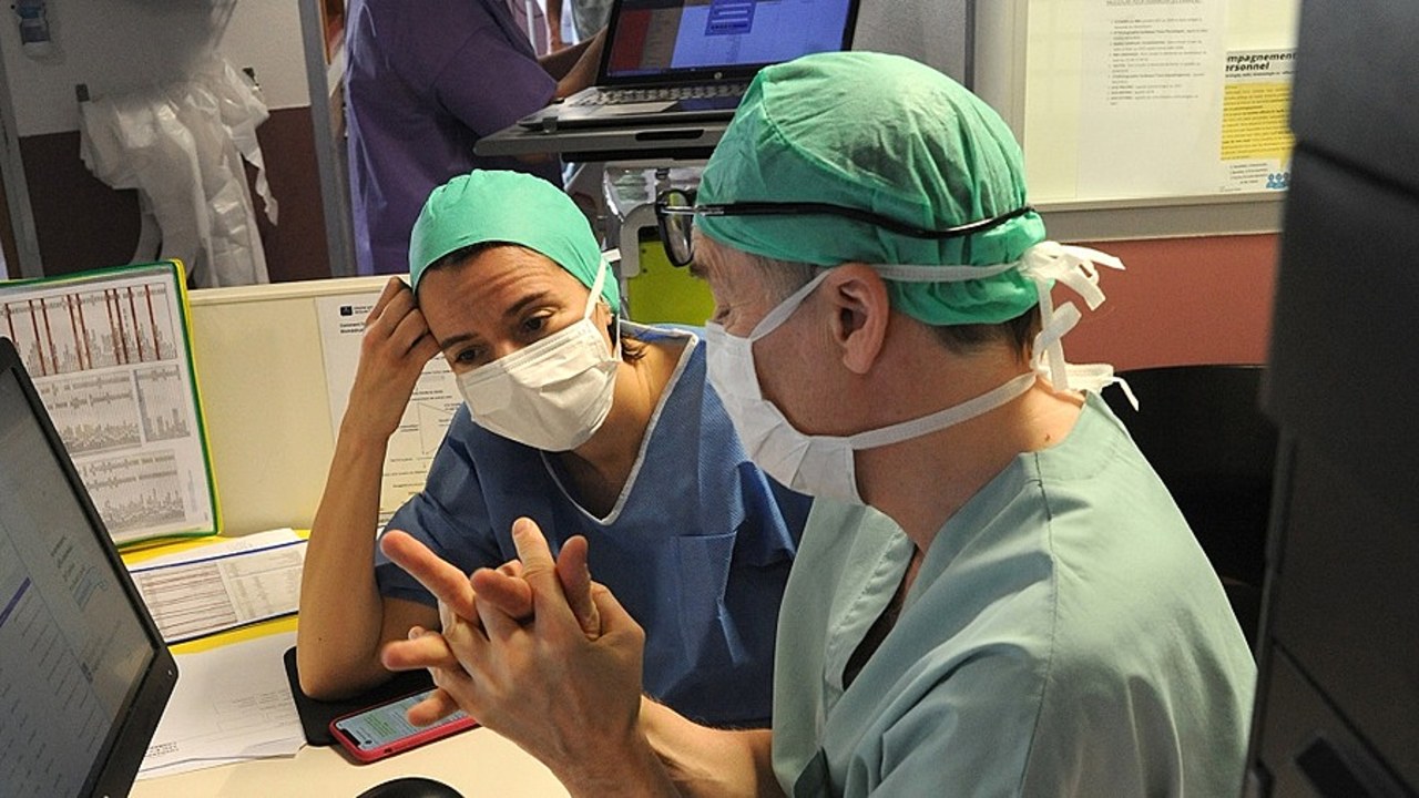 Une meilleure qualité de vie au travail passe nécessairement par la communication. (Pascal Bachelet/BSIP)