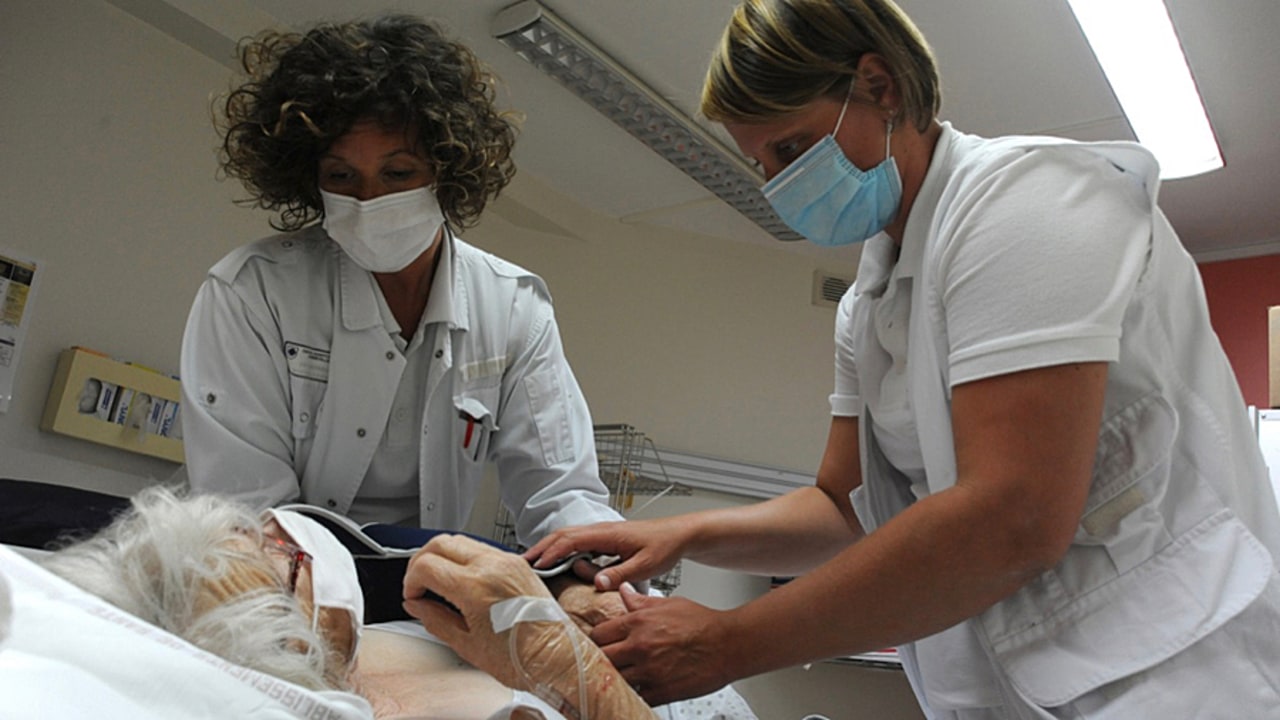 La structure d’appui régionale à la qualité des soins et à la sécurité des patients a réalisé son guide sur la gestion des événements indésirables graves médico-sociaux en s’appuyant sur des cas pratiques. (Pascal Bachelet/BSIP)