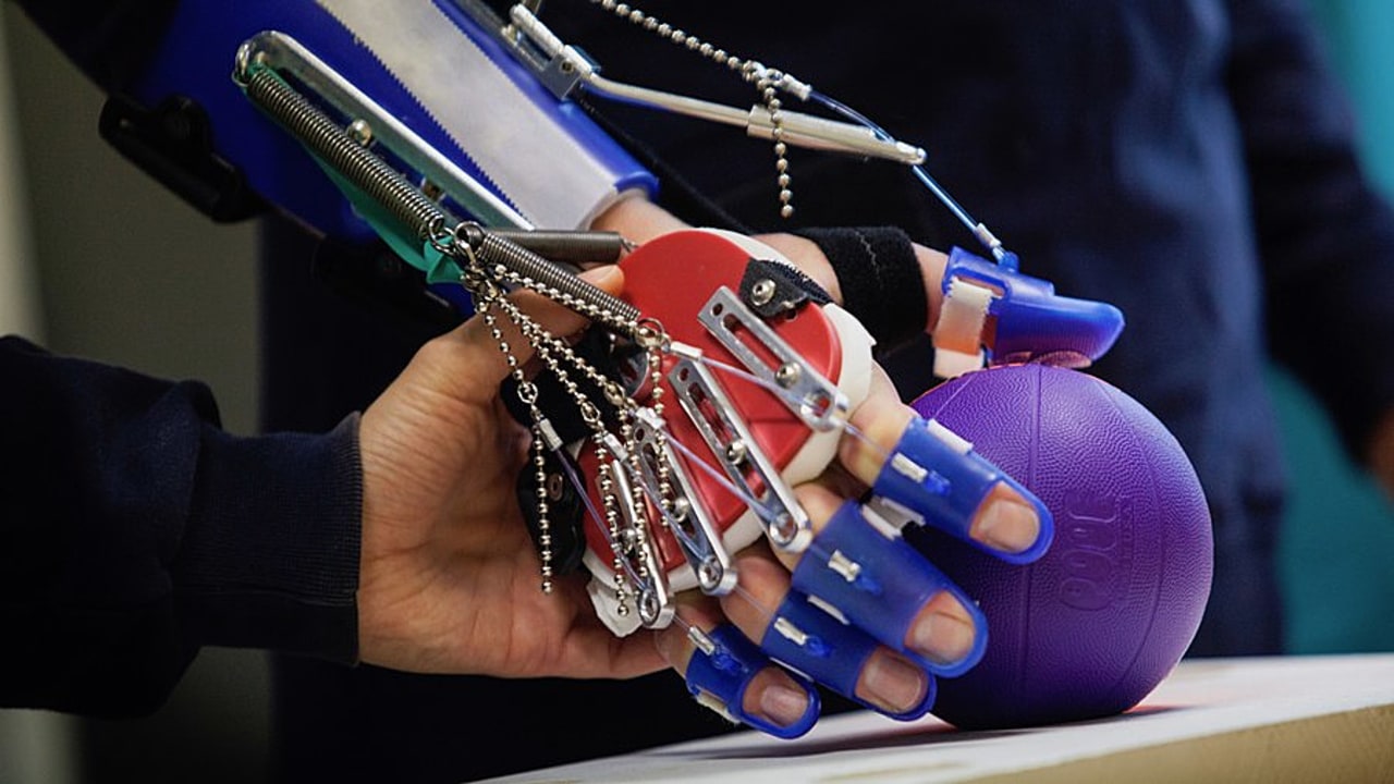 Selon le rapport, "il s'agit non plus de donner accès à la propriété de l'aide technique, mais à son usage en s'adaptant plus facilement, le cas échéant, aux évolutions de la situation des personnes". (Amélie Benoist/BSIP)