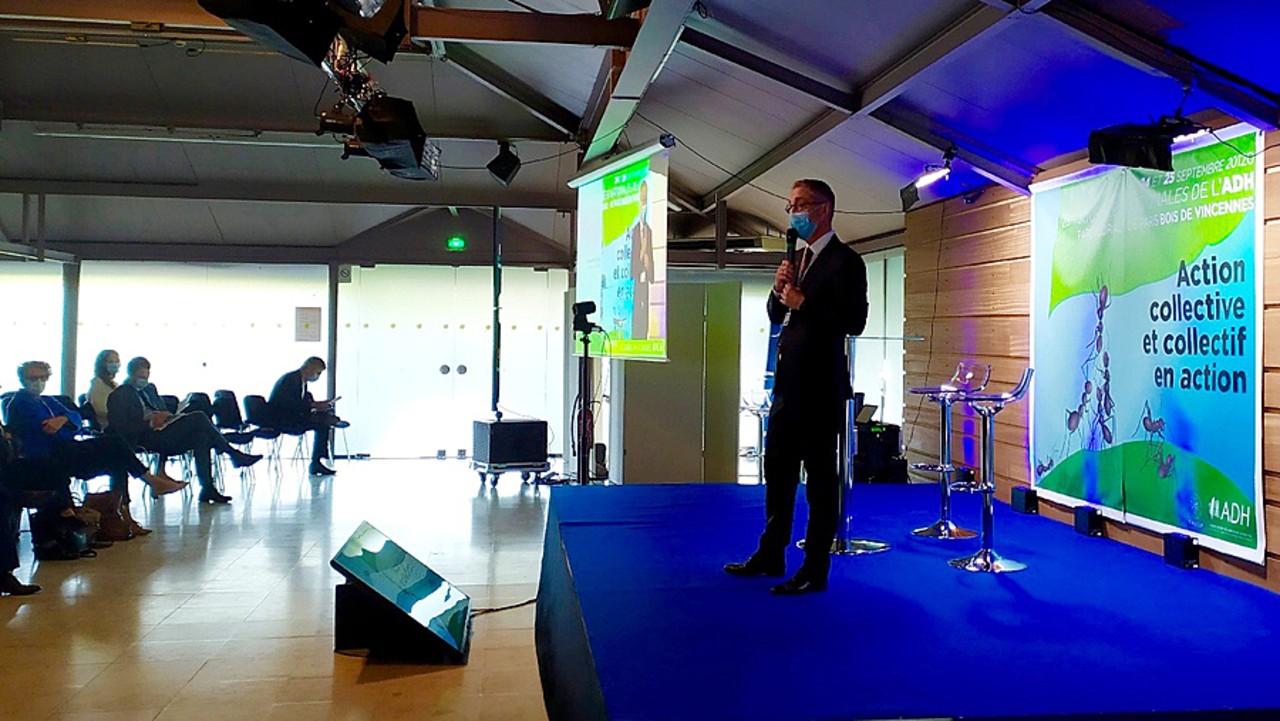 Pour le président de l'ADH, Vincent Prévoteau, le Covid-19 a confirmé que "l'échelon territorial est bien un échelon d'action pour l'hôpital". D'où la nécessité de "déléguer plus" aux GHT et aux délégations départementales des ARS. (Ph. Rossignol/ADH)