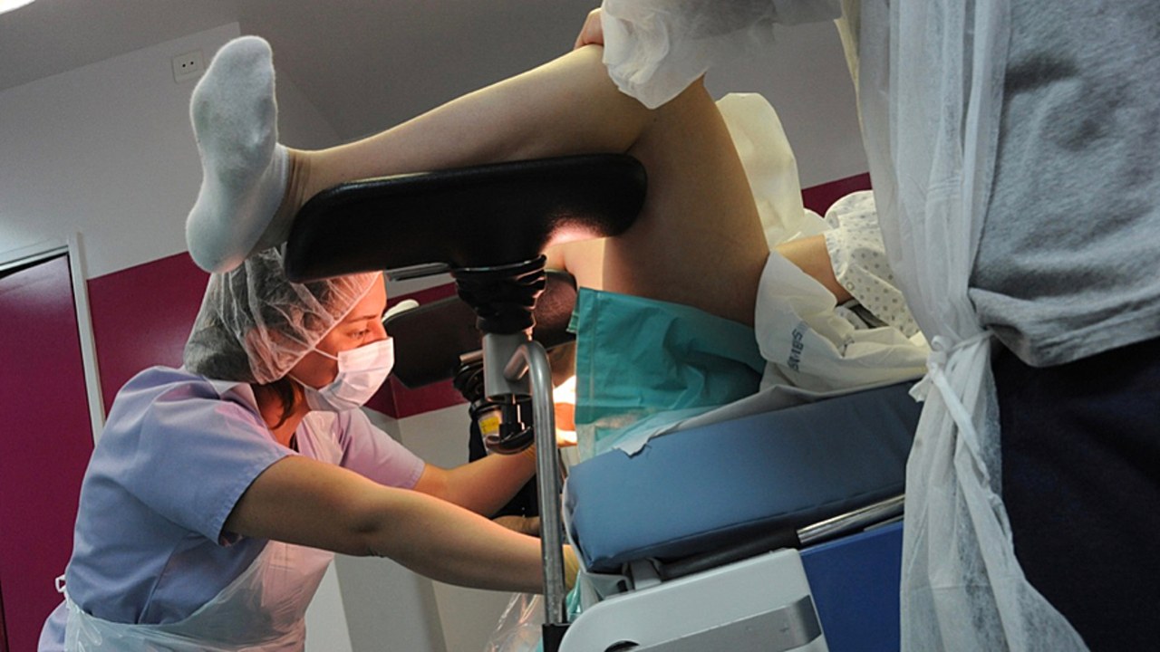 Pour la première fois depuis la première enquête nationale confidentielle sur les morts maternelles, les hémorragies obstétricales ne sont plus la première cause de décès. (Pascal Bachelet/BSIP)