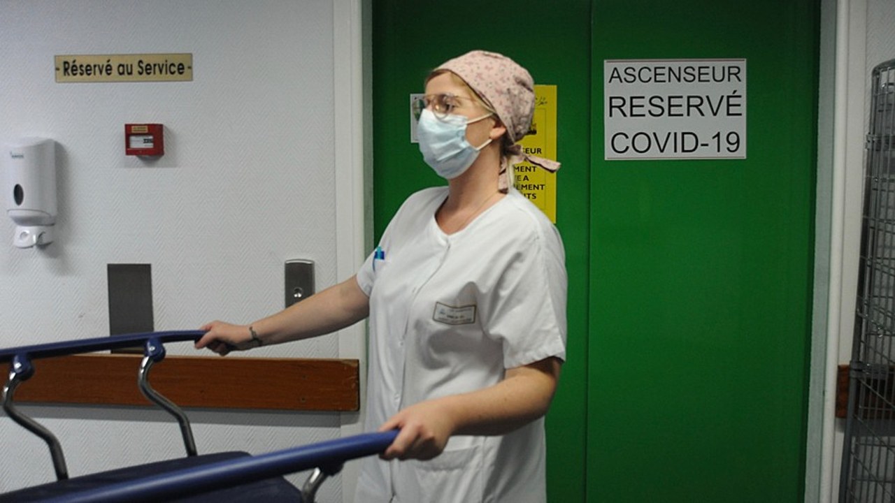 Le Covid-19 passé, pas question de "réenclencher une logique d'austérité", prévient la FHF, qui réclame une véritable loi de programmation et d'orientation financière en santé. (Pascal Bachelet/BSIP)