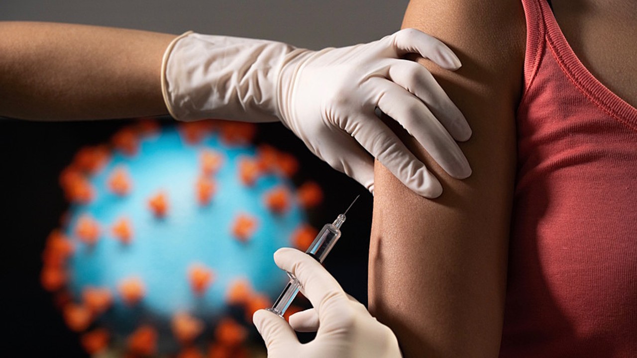 Dans les Hauts-de-France, la FHF se défend de tout "surbooking" à la vaccination : "Les hôpitaux ne sont pas des structures low cost à la recherche de profit !" (Collanges/BSIP)