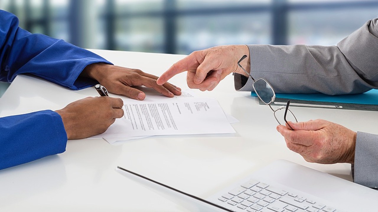 La nomination des chefs de pôle et de service se fera, au sein des hôpitaux, sur décision conjointe du directeur et du président de la commission médicale d'établissement. (Chassenet/BSIP)