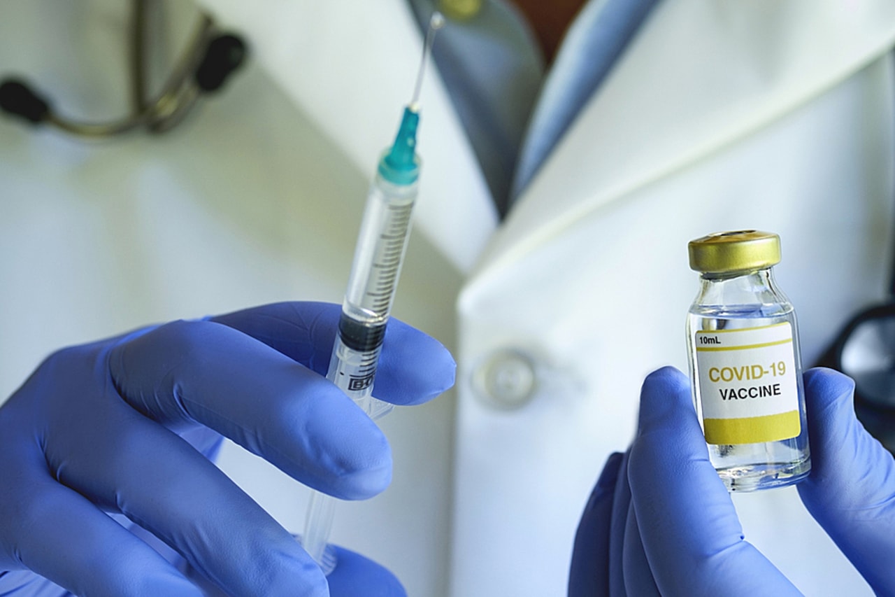 La reconnaissance des comorbidités spécifiques aux pathologies psychiatriques doit être pleinement intégrée dans la stratégie vaccinale anti-Covid, plaident des instances nationales. (Tetra/BSIP)