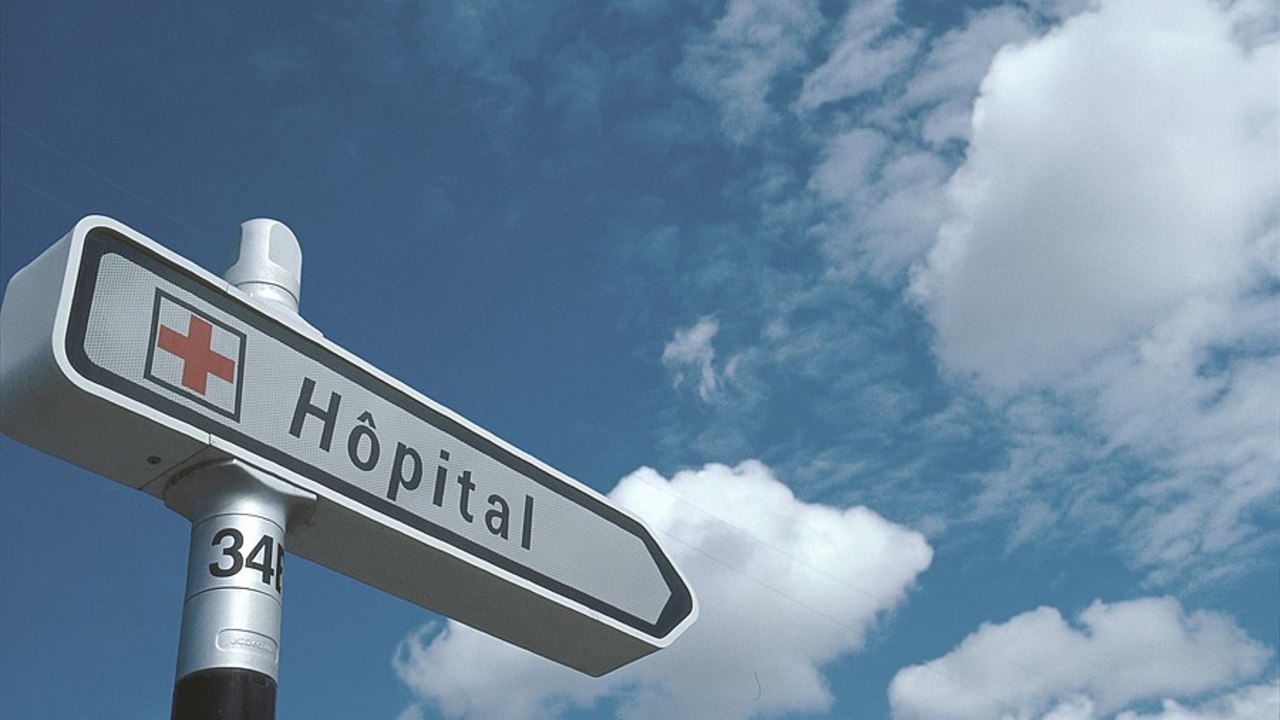 L'hôpital public pâtit d'une image contrastée même si l'opinion publique est favorable aux personnels qui y travaillent. (Boucharlat/BSIP)