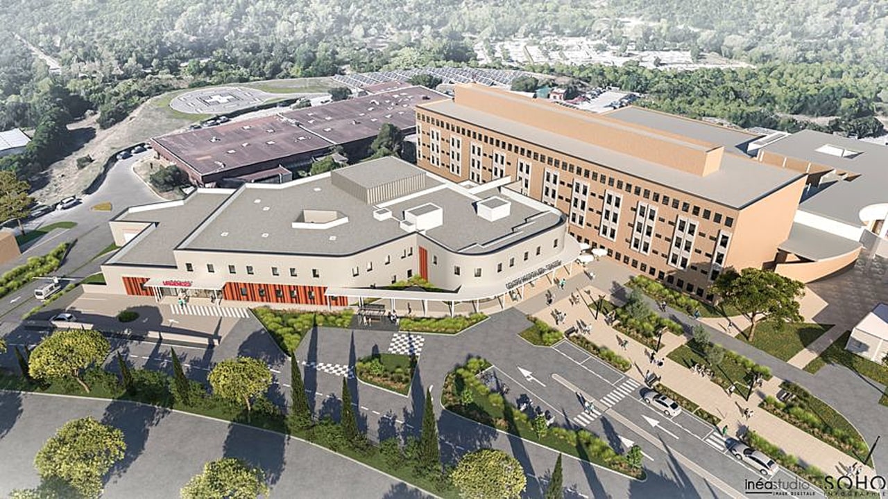 Le chantier doit permettre au CH de Grasse de moderniser son offre de soins de proximité, rationaliser les parcours et les flux et remettre à niveau les infrastructures techniques. (Soho)