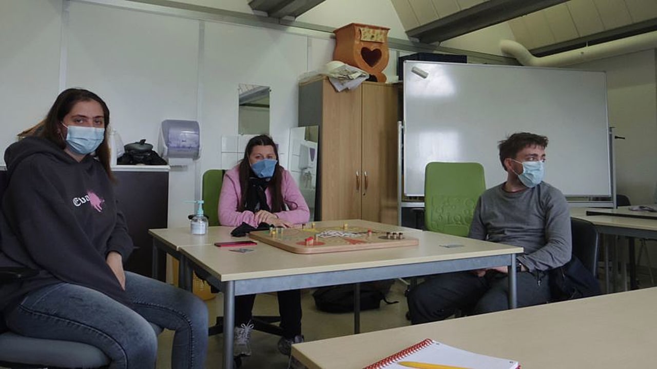 Les jeunes de la préprofessionalisation évoluent ensemble, une manière de "faire société". (Edoxie Allier/Hospimedia)