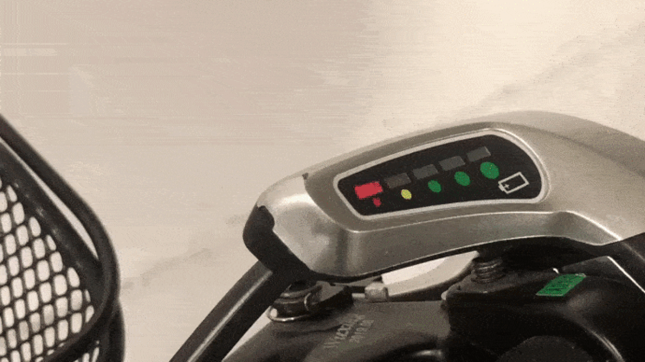 La batterie permet de couvrir une journée entière de travail. (Antoine Goessaert/Hospimedia)