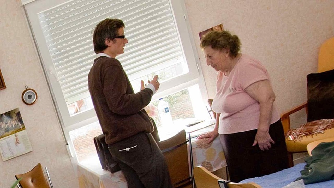 Transformer son domicile en chez soi n'est pas évident lorsqu'on loge en Ehpad. (Astier/BSIP)