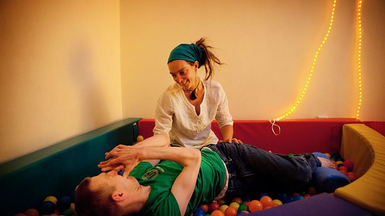 Ces nouvelles structures centreront leur accompagnement sur l'apaisement et le bien-être de personnes ayant des troubles du comportement sévères. (Amélie Benoist/BSIP)