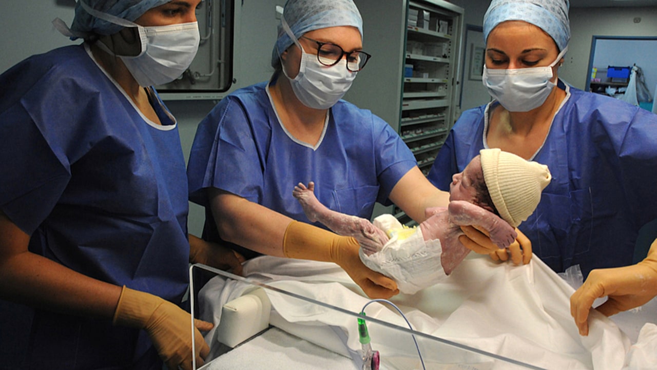 Les arbitrages ministériels ont été dévoilés ce 16 septembre et font état de revalorisation pour les sages-femmes hospitalières. (Pascal Bachelet/BSIP)