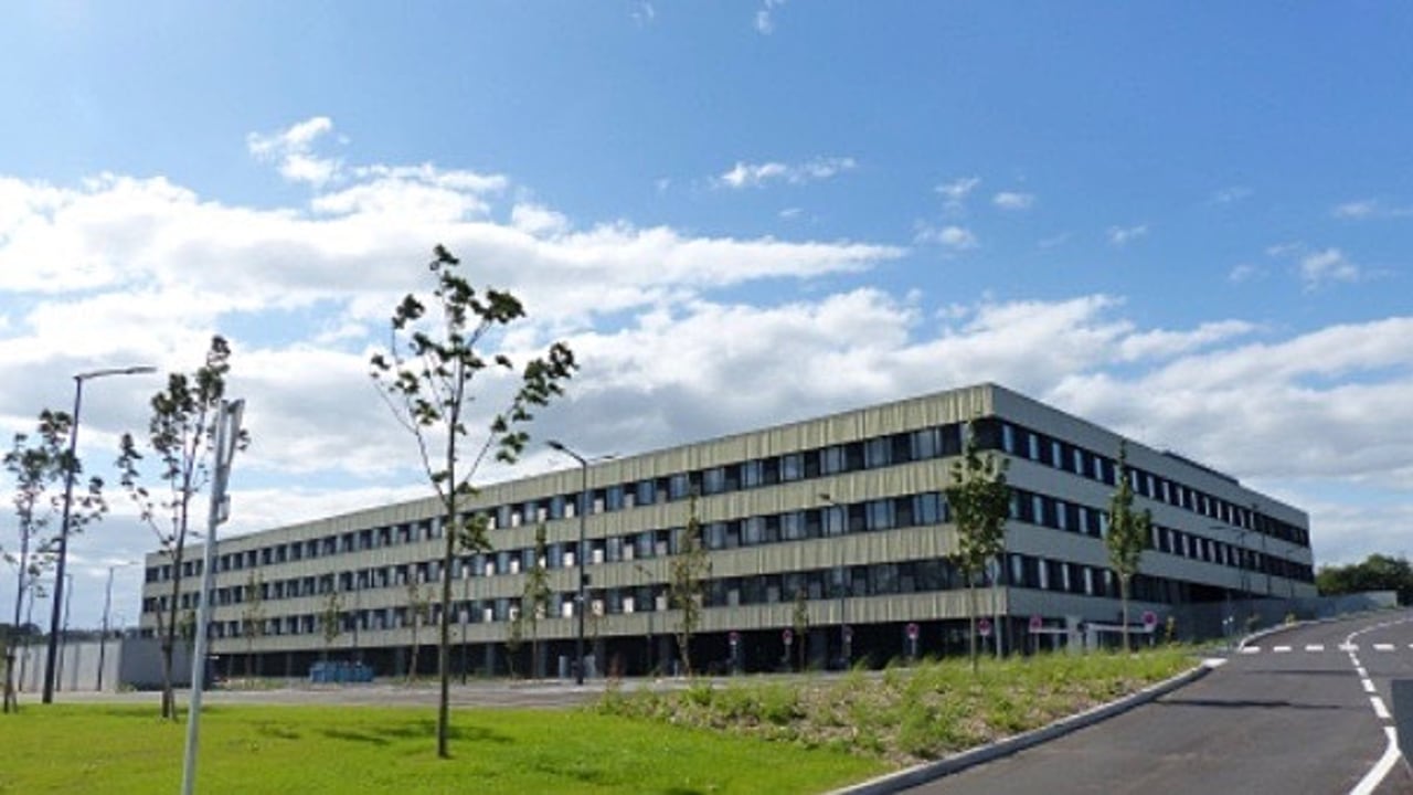 Le nouveau CH de Maubeuge devrait ouvrir progressivement d'ici fin novembre. (Bouygues bâtiment nord-est)