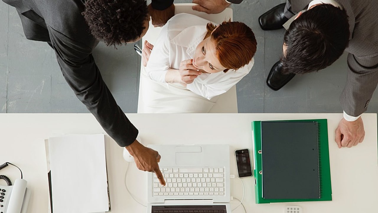 Les référents égalité femmes-hommes devront avoir été choisis pour "leur attachement et leurs compétences en matière d'égalité professionnelle", ainsi que pour "leur capacité à interagir avec l'ensemble des niveaux hiérarchiques". (Altopress/PhotoAltoBSIP)