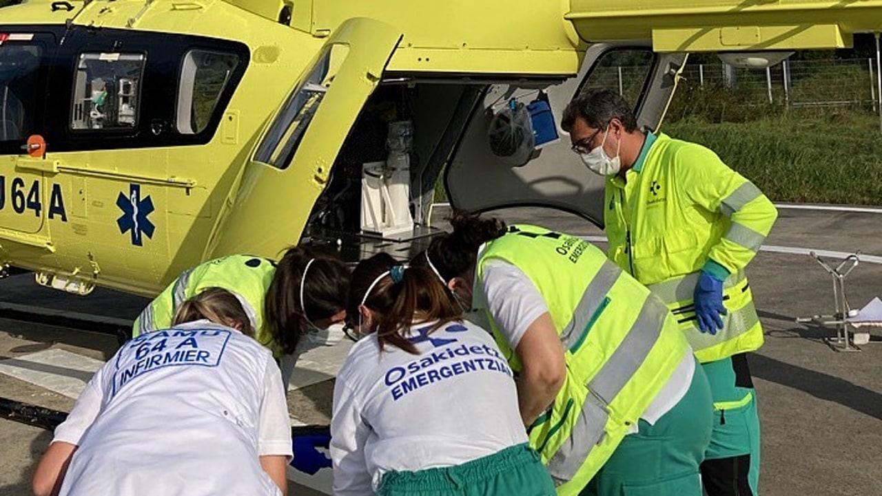 Selon les protocoles d'intervention conjointe définis dans le cadre du projet franco-espagnol Helnet, "le lieu d'évacuation s'avère le centre d'assistance le plus proche du pays du lieu d'intervention de l'équipe médicale disposant des moyens techniques les mieux adaptés pour cette intervention". (CH Côte-basque)