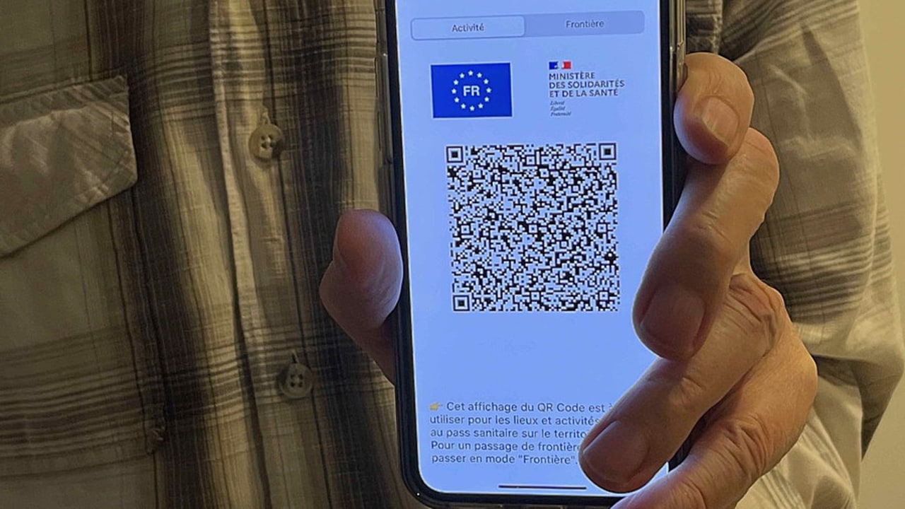 Le variant Omicron pousse le Gouvernement à transformer le pass sanitaire en pass vaccinale. (Image Point Fr/LPN)
